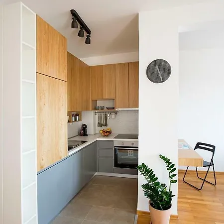 Apartment Crov